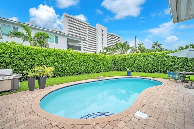 2212 NE 32nd Avenue, Fort Lauderdale, FL 33305 Photo