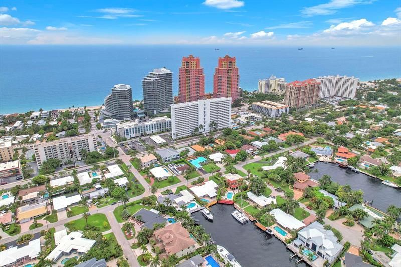 2212 NE 32nd Avenue, Fort Lauderdale, FL 33305 Photo