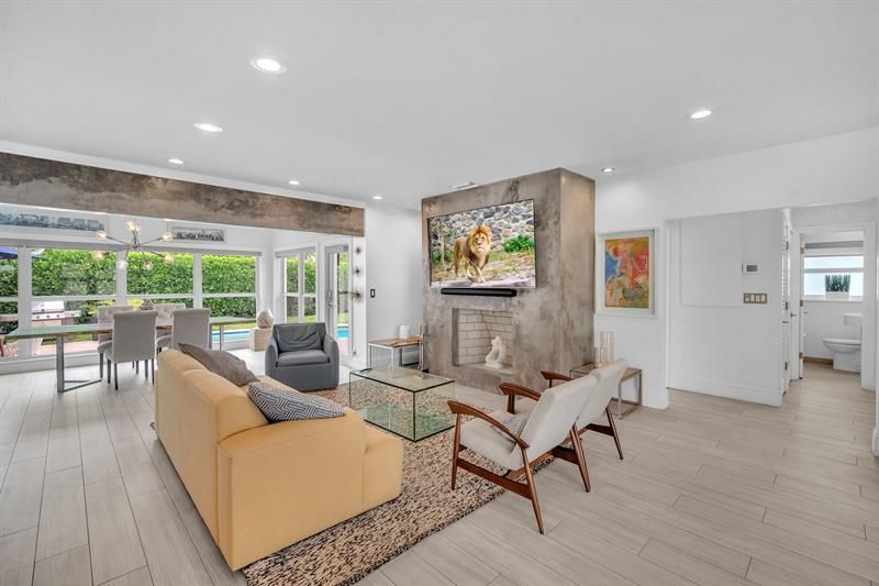 2212 NE 32nd Avenue, Fort Lauderdale, FL 33305 Photo