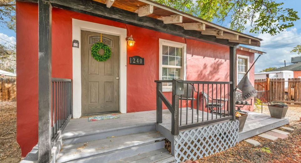 240 S Center Street, Yerington, NV 89447 Photo