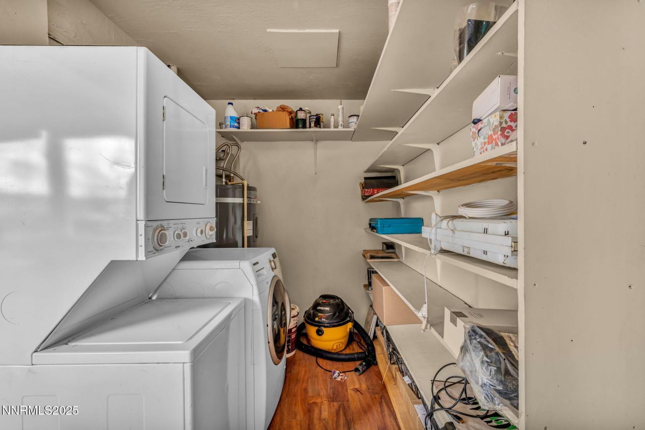 240 S Center Street, Yerington, NV 89447 Photo