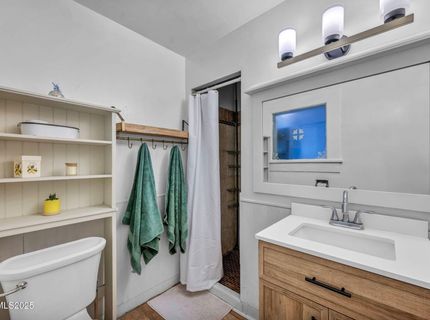 240 S Center Street, Yerington, NV 89447 Photo