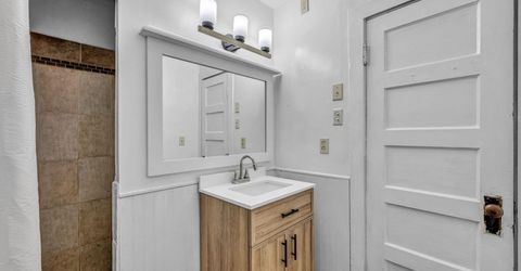 240 S Center Street, Yerington, NV 89447 Photo