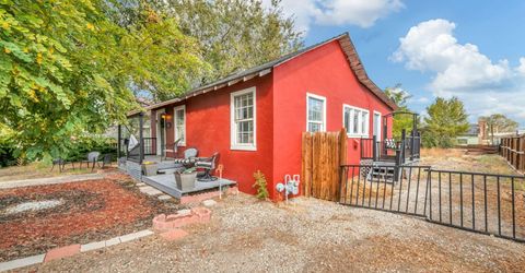 240 S Center Street, Yerington, NV 89447 Photo