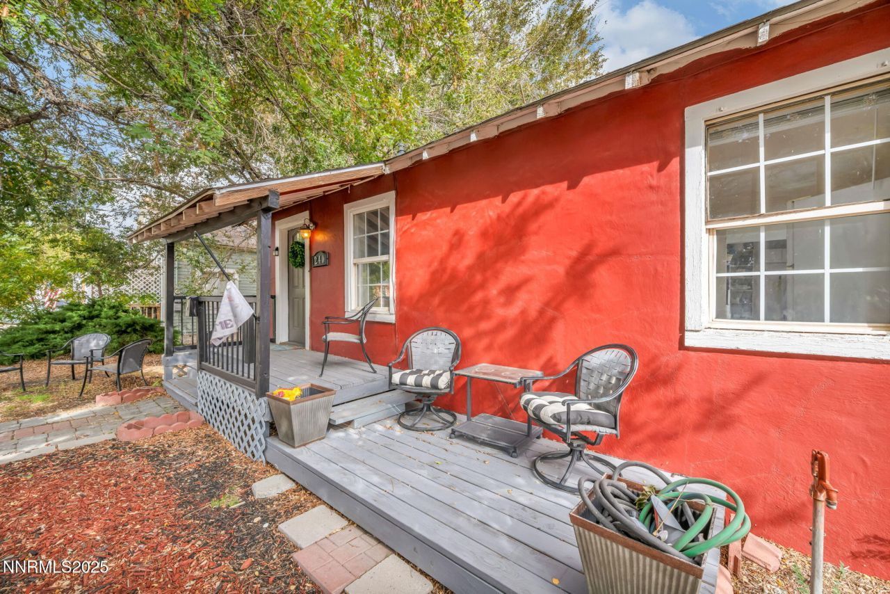 240 S Center Street, Yerington, NV 89447 Photo