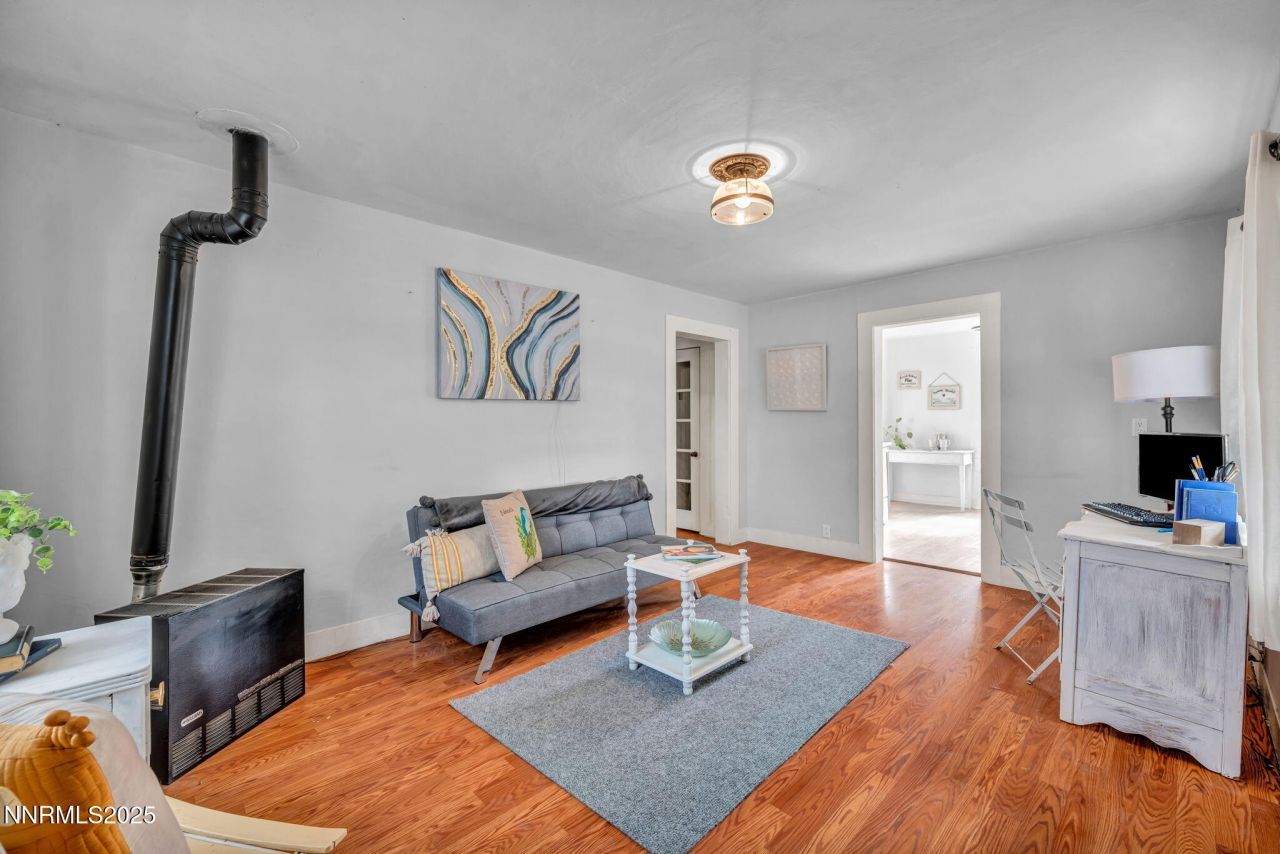 240 S Center Street, Yerington, NV 89447 Photo