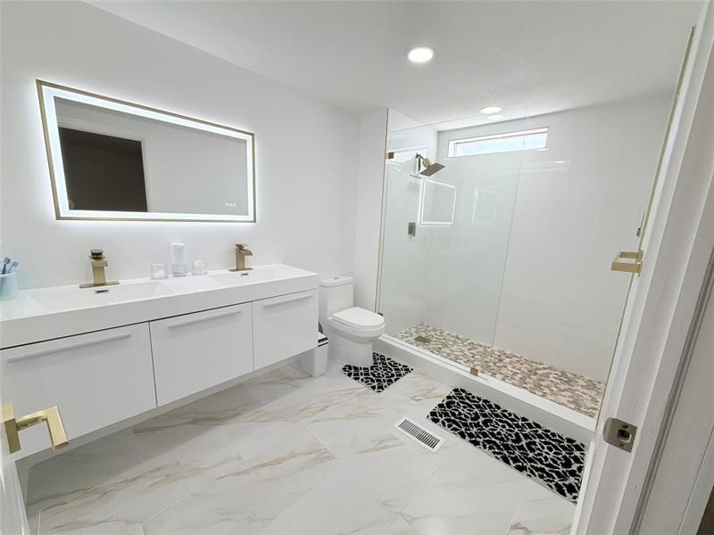 5221 SW 25th Avenue, Fort Lauderdale, FL 33312 Photo