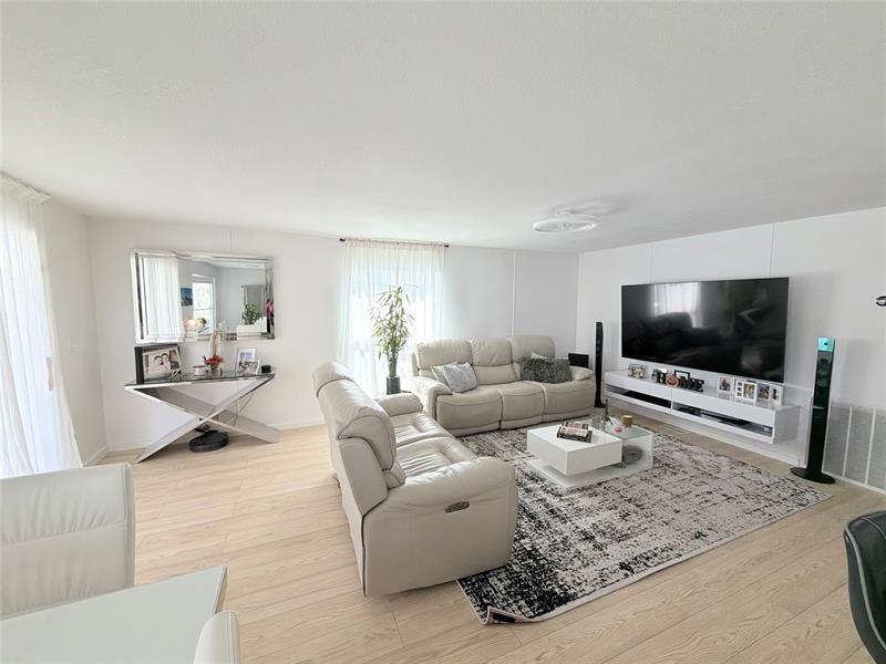 5221 SW 25th Avenue, Fort Lauderdale, FL 33312 Photo