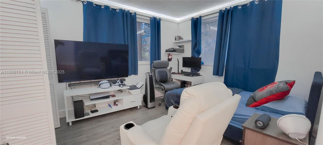 1080 Del Lago Cir, Unit 201, Sunrise, FL 33313 Photo