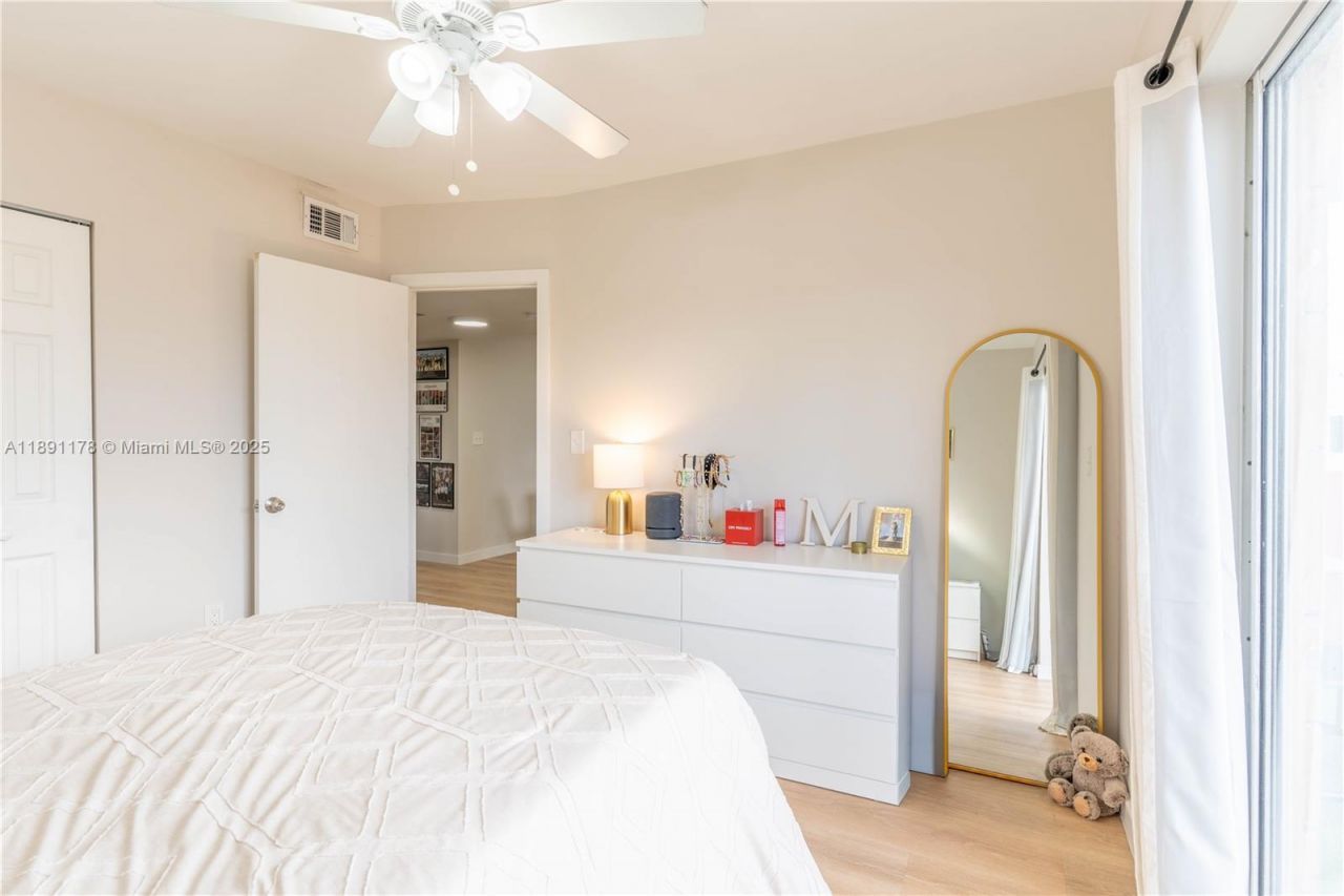 2921 SW 10th St, Unit 26, Miami, FL 33135 Photo