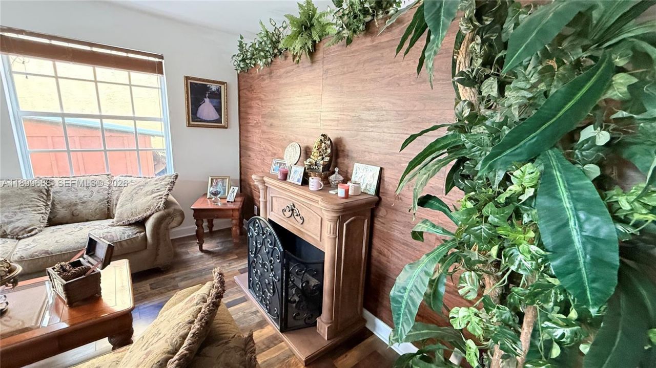 2271 NW 159th Ave, Pembroke Pines, FL 33028 Photo