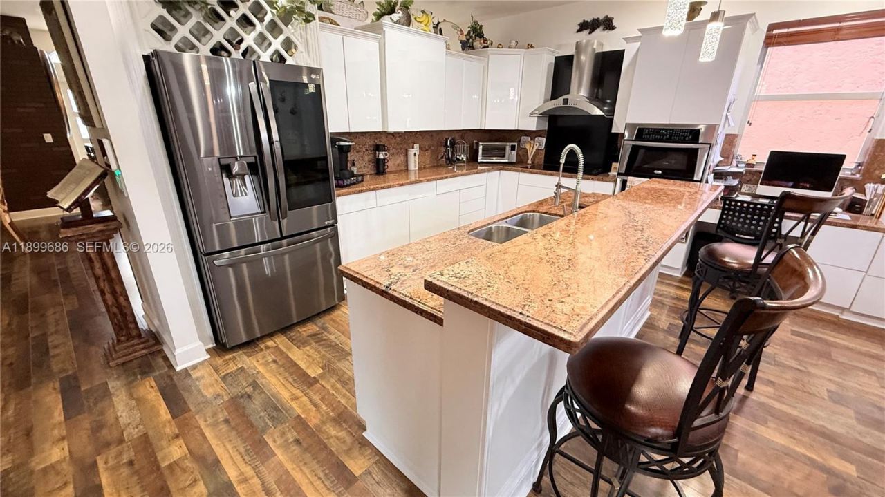 2271 NW 159th Ave, Pembroke Pines, FL 33028 Photo