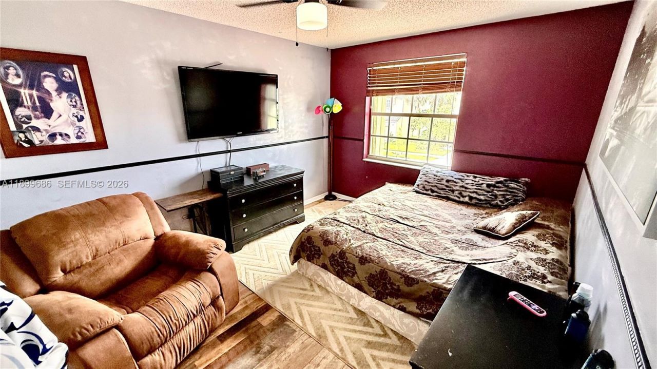 2271 NW 159th Ave, Pembroke Pines, FL 33028 Photo