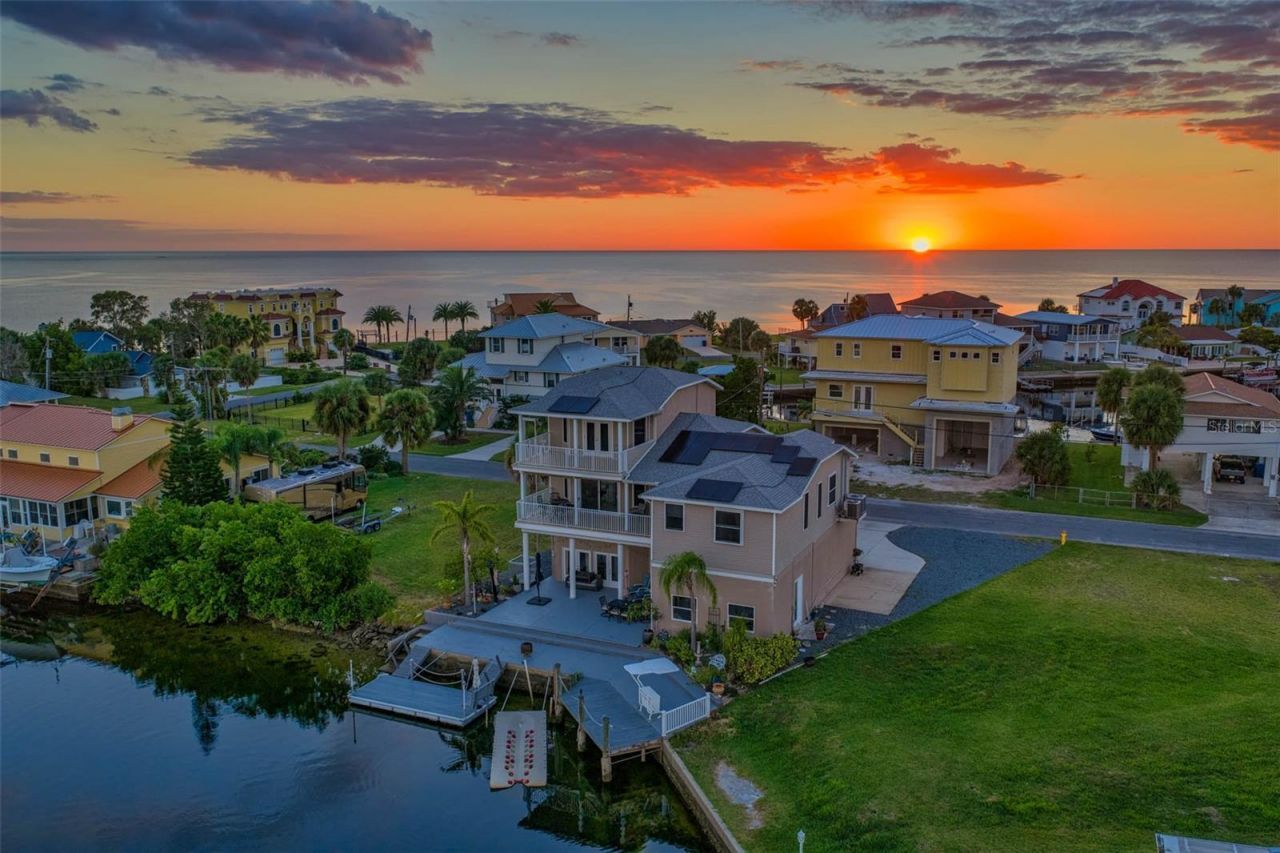 3280 Gulf Winds Circle, Hernando Beach, FL 34607 Photo