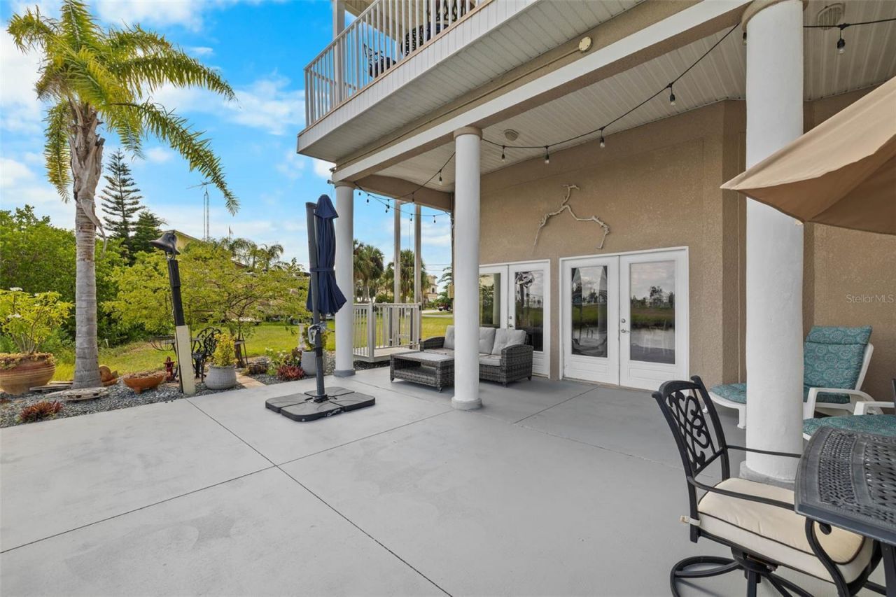 3280 Gulf Winds Circle, Hernando Beach, FL 34607 Photo