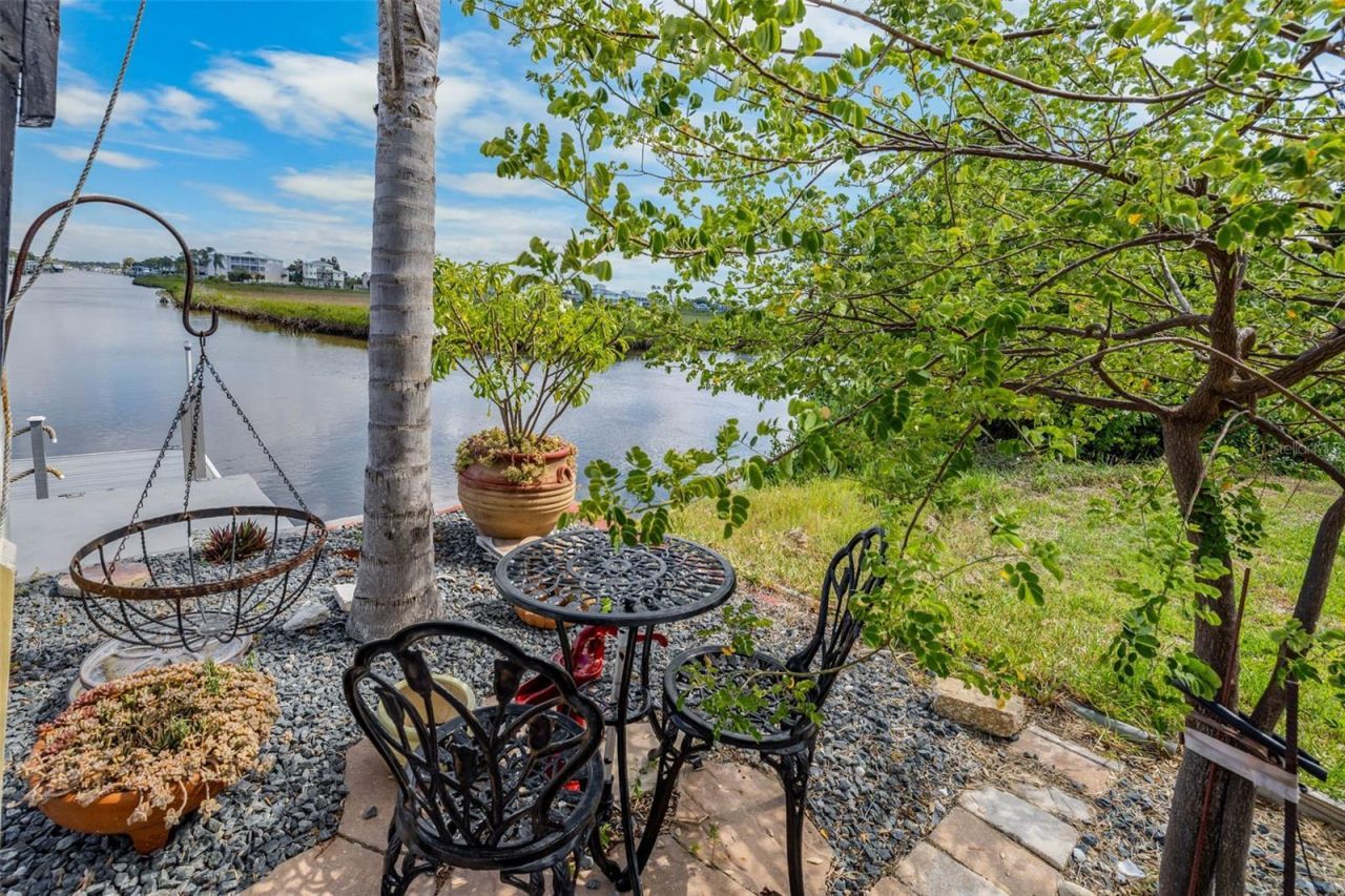 3280 Gulf Winds Circle, Hernando Beach, FL 34607 Photo