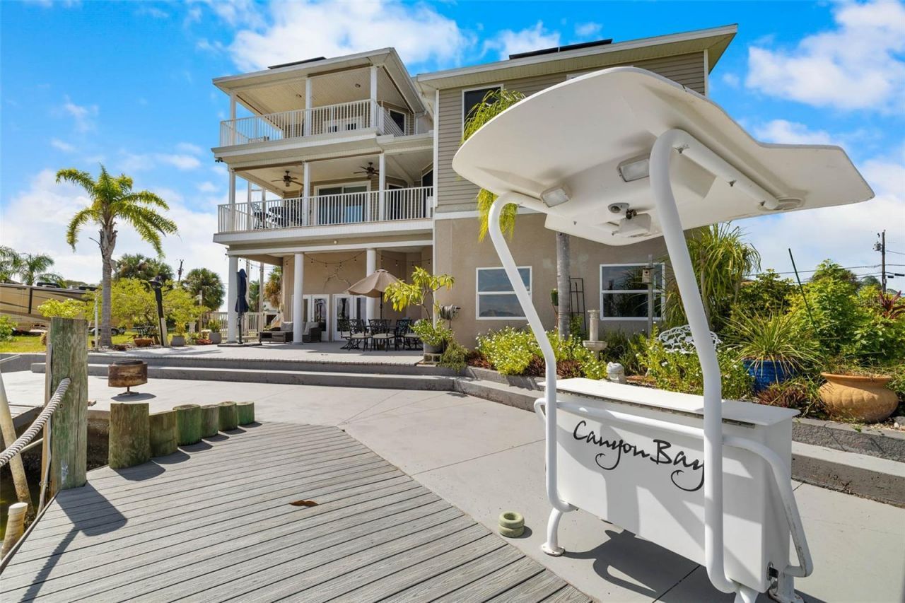 3280 Gulf Winds Circle, Hernando Beach, FL 34607 Photo