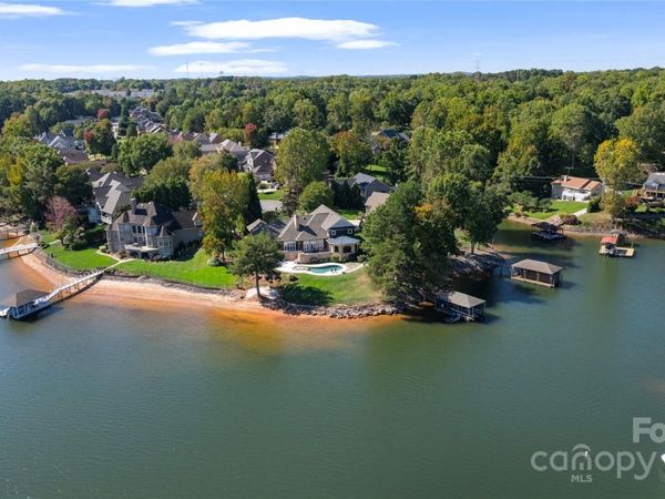 2514 Smith Harbour Drive, Denver, NC 28037