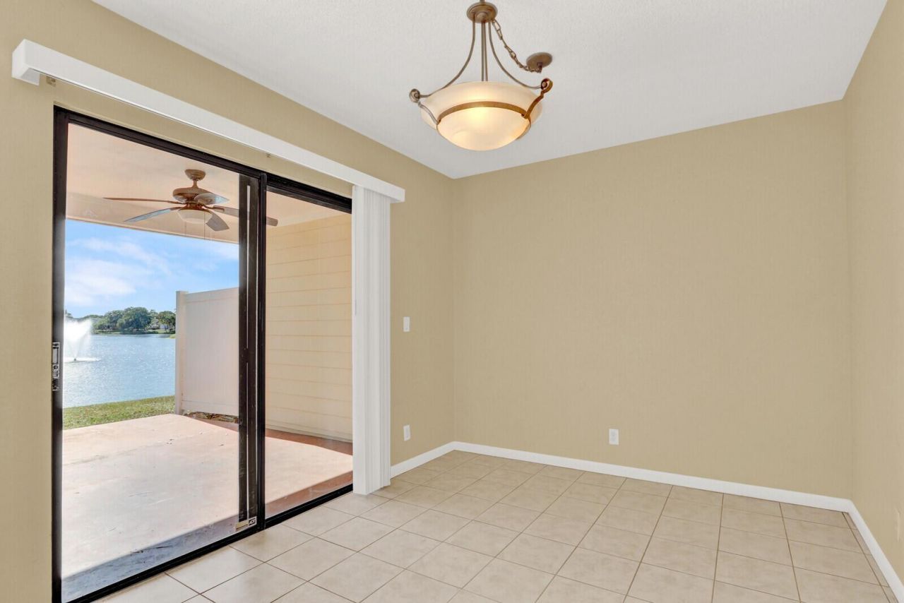 703 Stonewood Court, Unit 16b, Jupiter, FL 33458 Photo