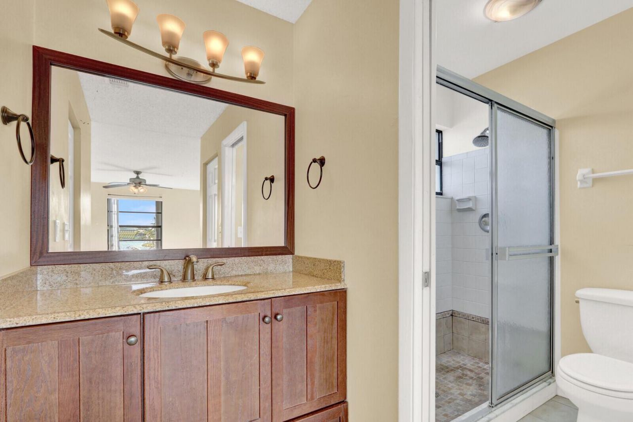 703 Stonewood Court, Unit 16b, Jupiter, FL 33458 Photo