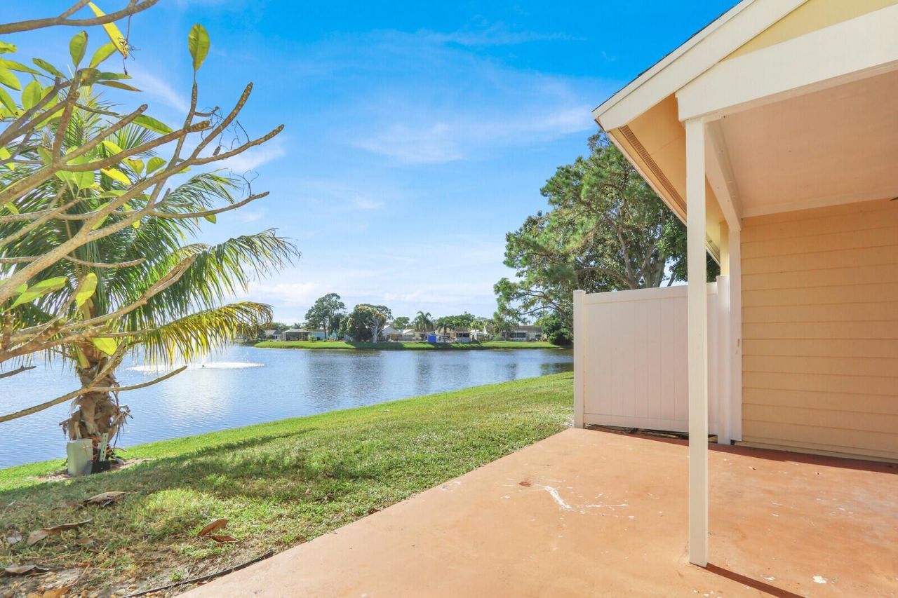 703 Stonewood Court, Unit 16b, Jupiter, FL 33458 Photo