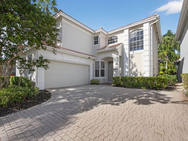 8400 Heritage Club Drive, West Palm Beach, FL 33412