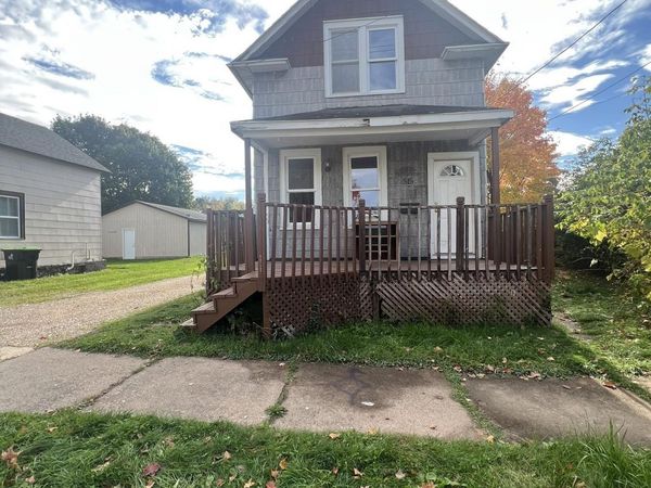 515 7th Street, Iron Mountain, MI 49801