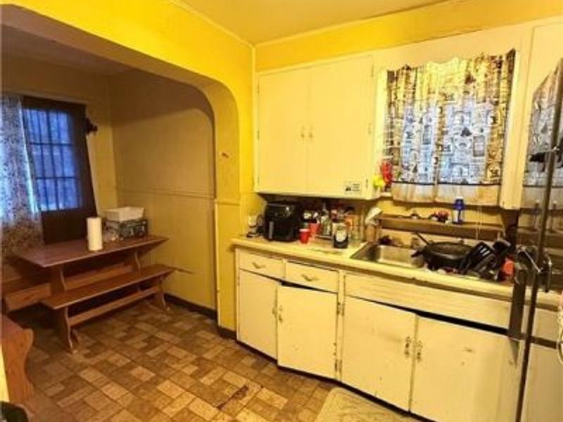 1265 Newton Street, Akron, OH 44305 Photo 6