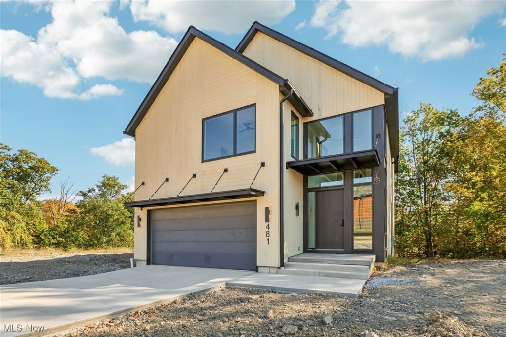 481 Cahoon Road, Bay Village, OH 44140