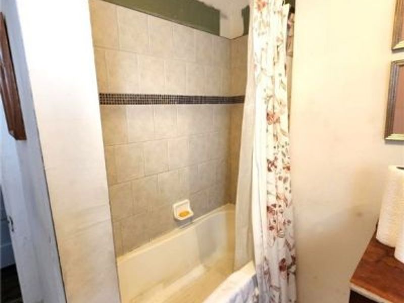 425 West Avenue, Elyria, OH 44035 Photo 32