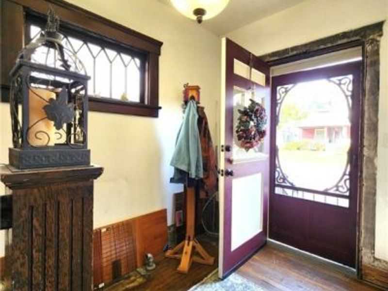 425 West Avenue, Elyria, OH 44035 Photo 4