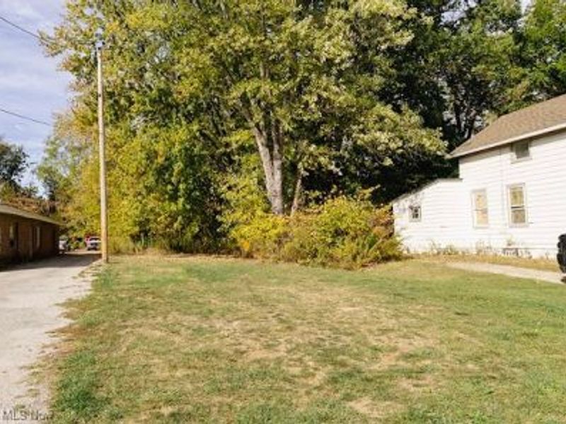 336 Furnace Street, Elyria, OH 44035 Photo 6