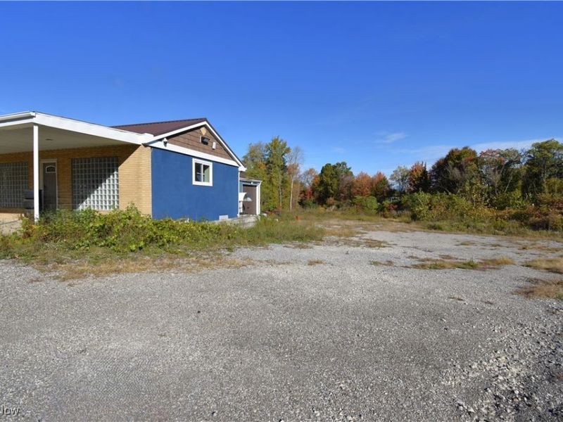 5987 Youngstown Hubbard Road, Hubbard, OH 44425 Photo 5