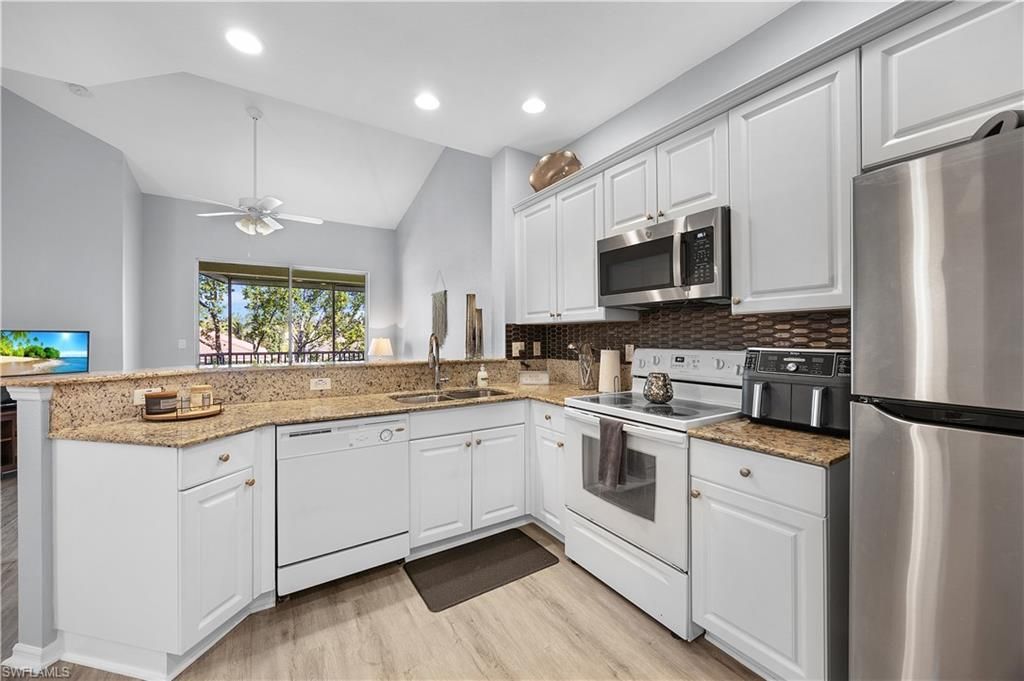 4247 Liron Ave , Unit 201, Fort Myers, FL 33916 Photo