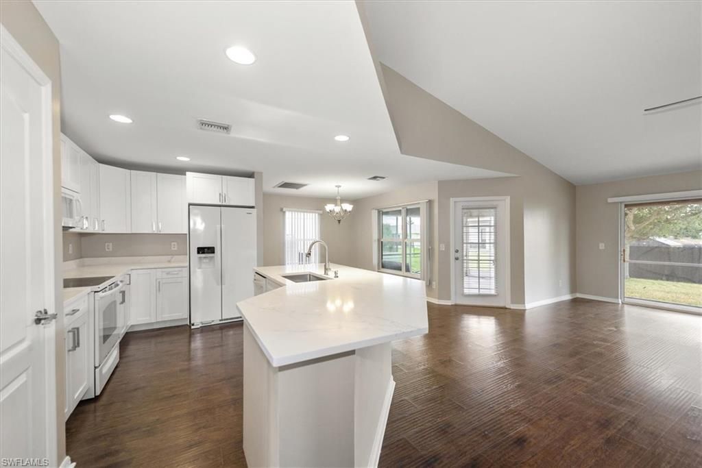 424 NW 14th St, Cape Coral, FL 33993 Photo