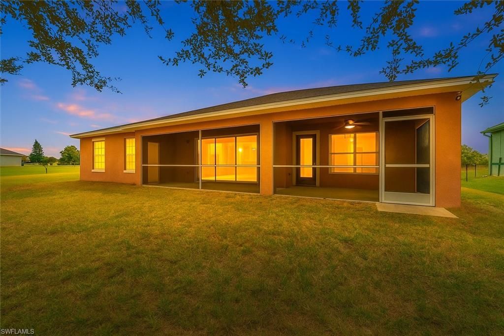 424 NW 14th St, Cape Coral, FL 33993 Photo