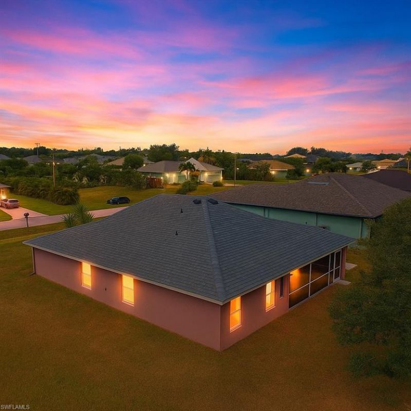 424 NW 14th St, Cape Coral, FL 33993 Photo