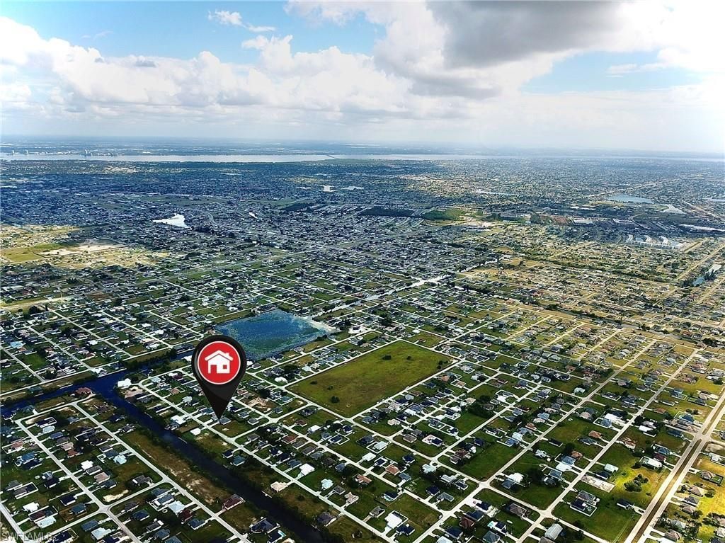 424 NW 14th St, Cape Coral, FL 33993 Photo