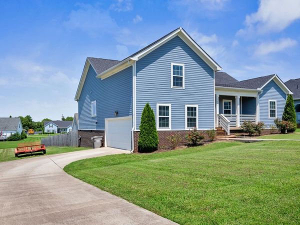 1021 Tulip Dr, Ashland City, TN 37015