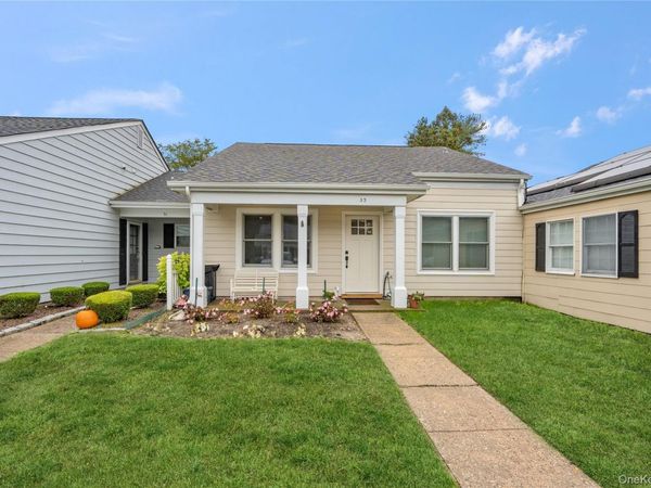 53 Freedom Lane, Coram, NY 11727