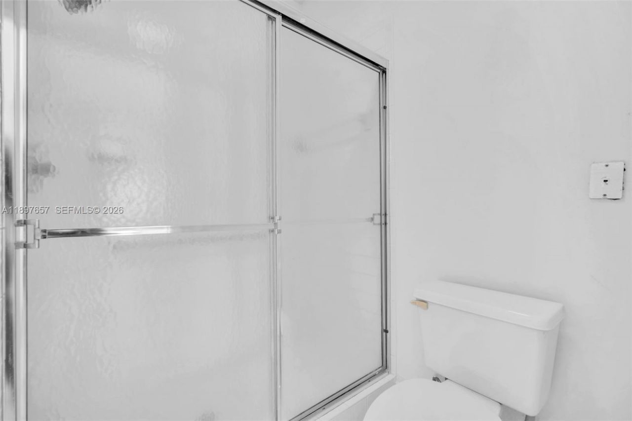 7486 Granville Dr, Unit 410, Tamarac, FL 33321 Photo