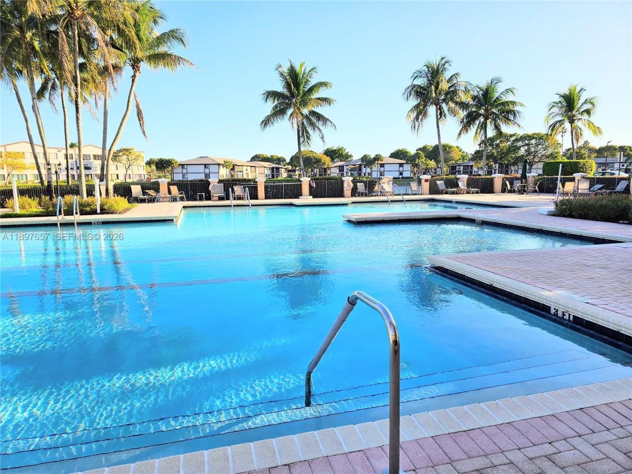 7486 Granville Dr, Unit 410, Tamarac, FL 33321 Photo