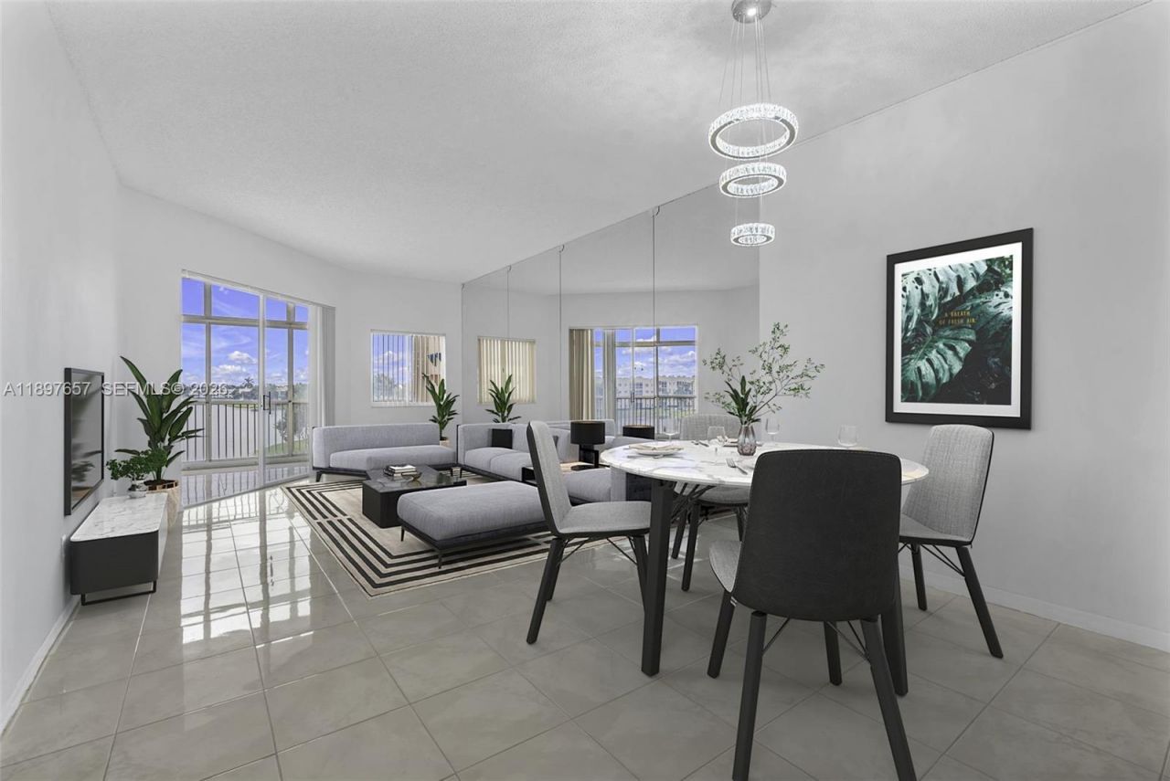 7486 Granville Dr, Unit 410, Tamarac, FL 33321 Photo