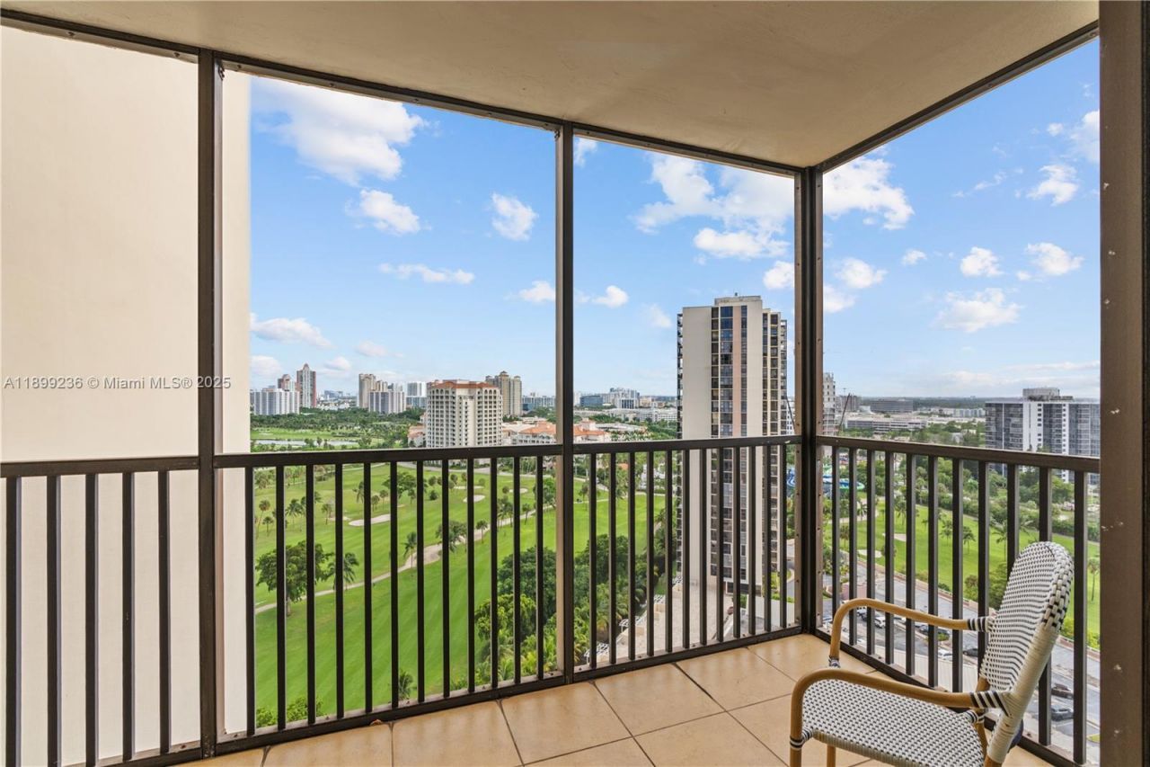 20379 W Country Club Dr, Unit 2039, Aventura, FL 33180 Photo