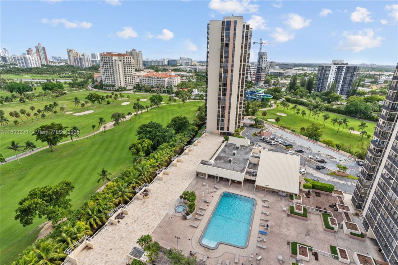 20379 W Country Club Dr, Unit 2039, Aventura, FL 33180 Photo