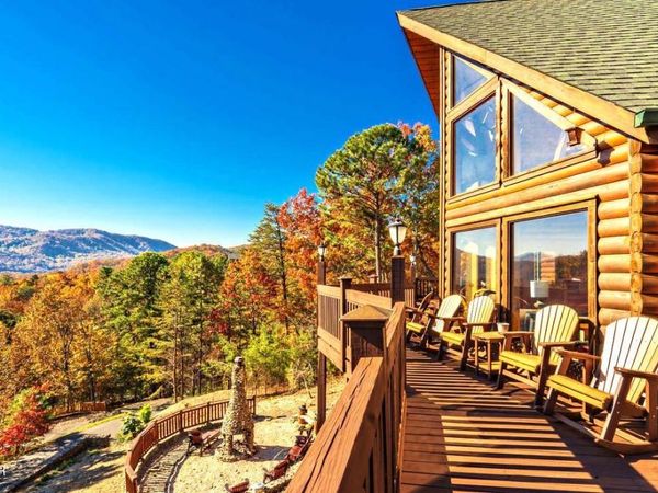 2748 Cats Paw Lane, Sevierville, TN 37862