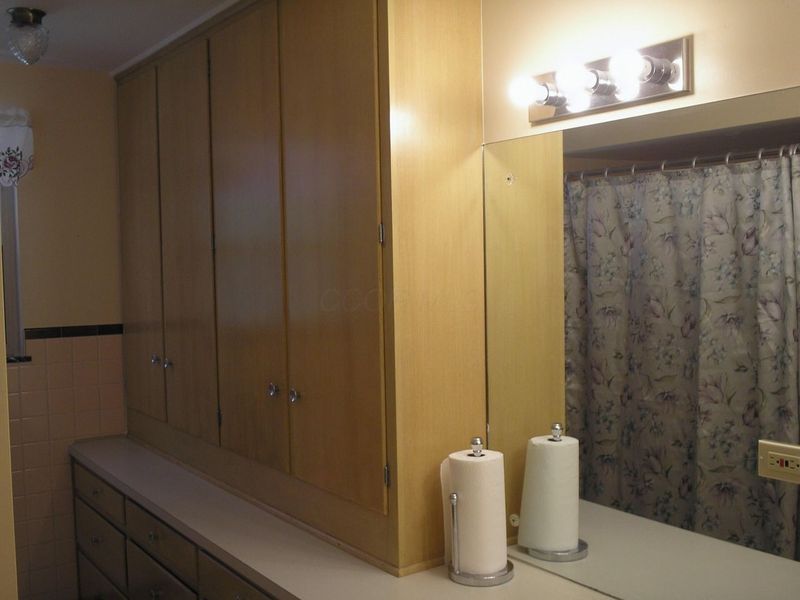 4299 Colerain Avenue, Columbus, OH 43214 Photo 15