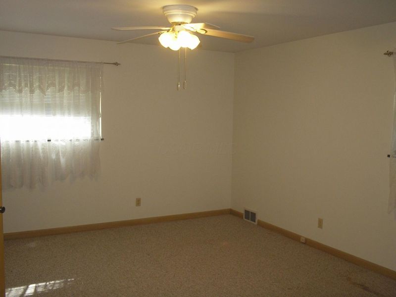 4299 Colerain Avenue, Columbus, OH 43214 Photo 22