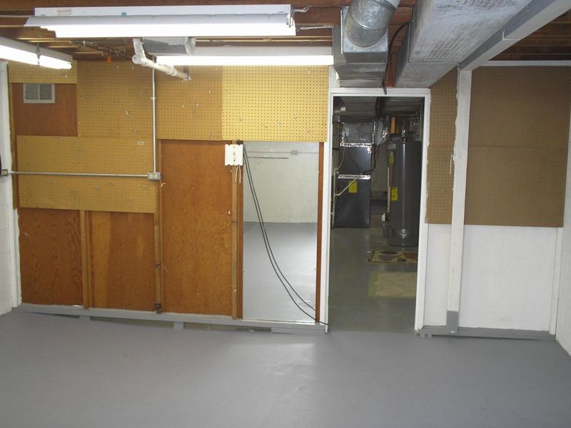 4299 Colerain Avenue, Columbus, OH 43214 Photo 29