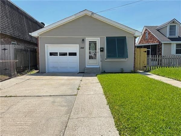342 OAK Avenue, Harahan, LA 70123